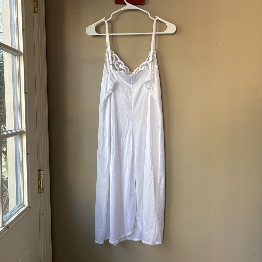 Vintage Cabernet White Lace Detail Slip Nightgown 38 - Picture 4 of 7